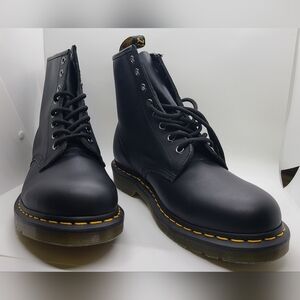 Dr. Marten, Black boot, Size 9 men / 10 women NWOT